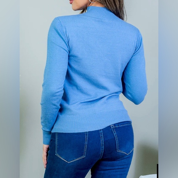 BRAND NEW Cashmere soft long sleeves mock neck blue sweater with ribbed cuffs. - Picture 3 of 11